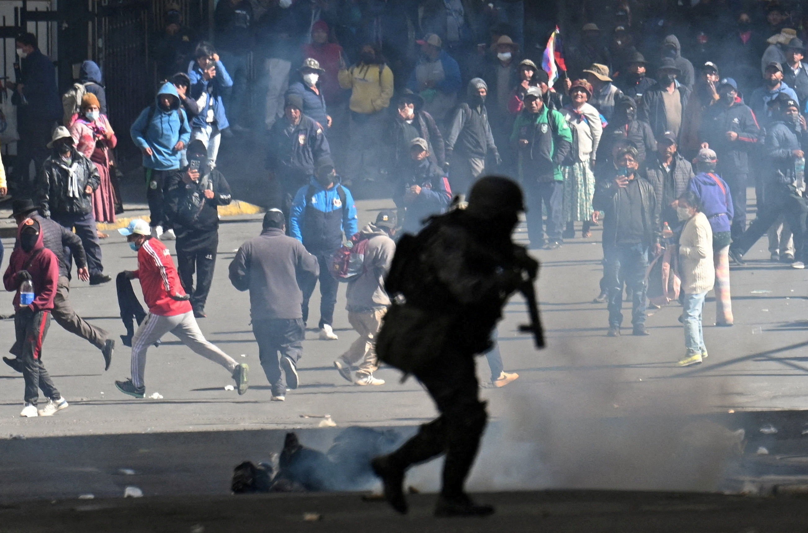 Ministro da Defesa da Bolívia renuncia em meio a onda de protestos