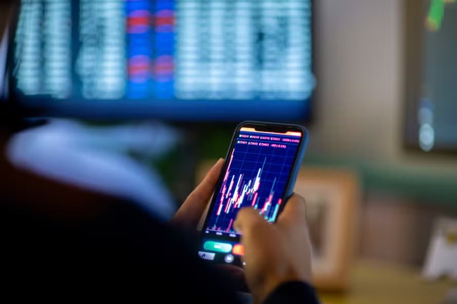 Urgente debate da nova regulação financeira - QTU Questões do Universo