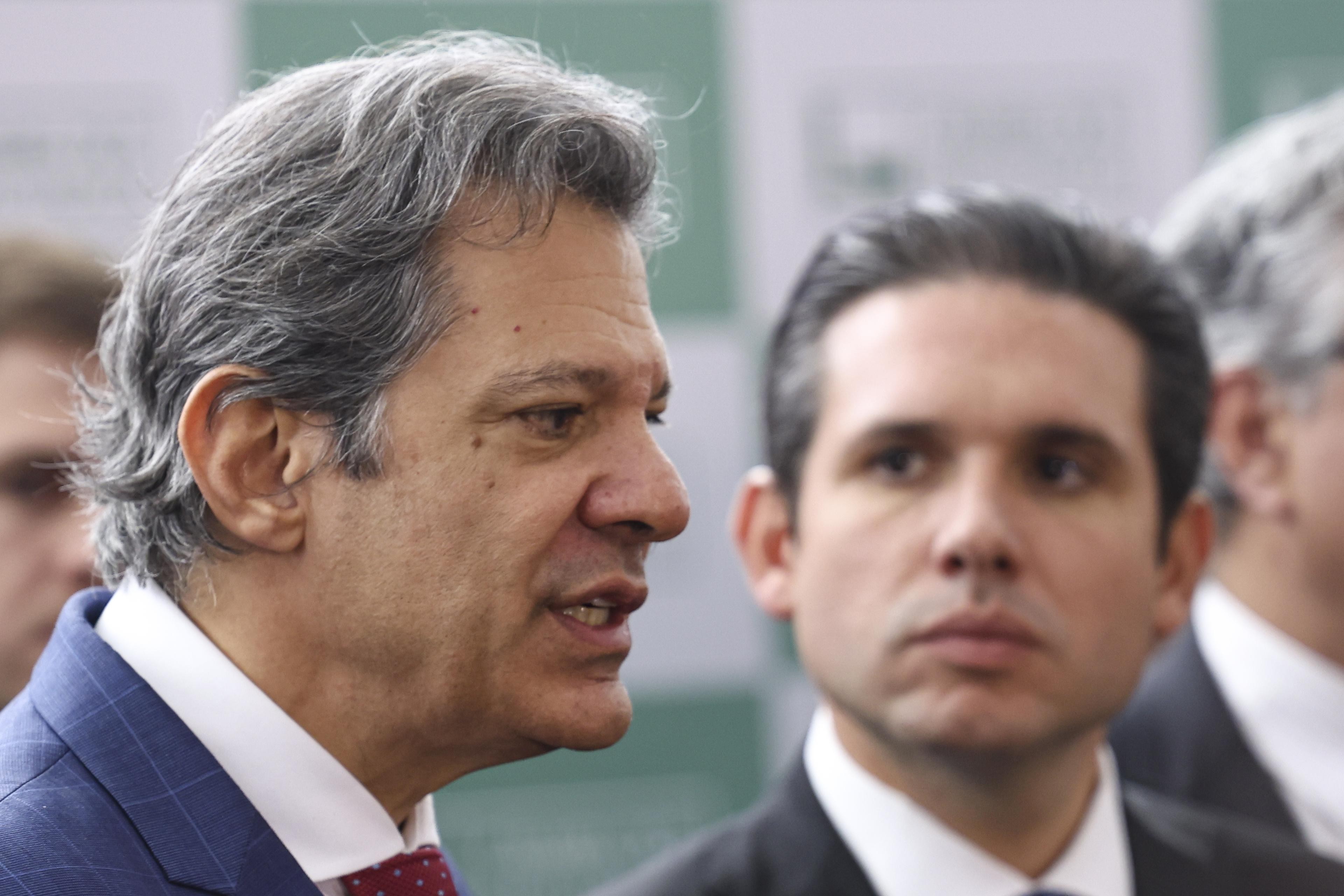 Haddad: Motta reafirmou compromisso com neutralidade da reforma do Imposto de Renda