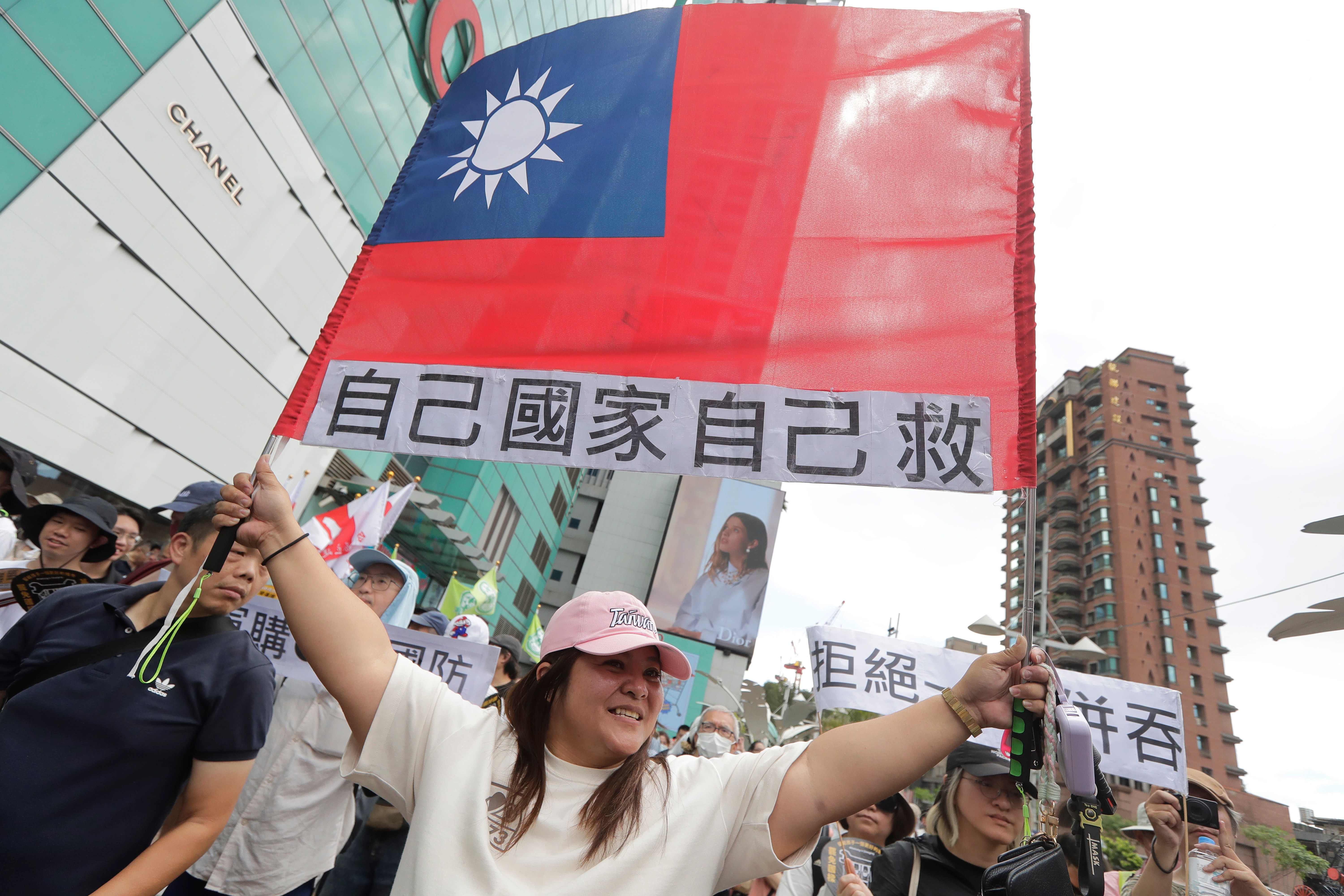 Taiwan aciona navios e caças para monitorar patrulha militar da China