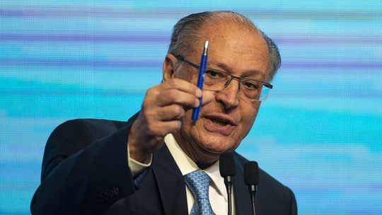 Alckmin sanciona lei que torna obrigatória divulgação da lista de espera na educação básica