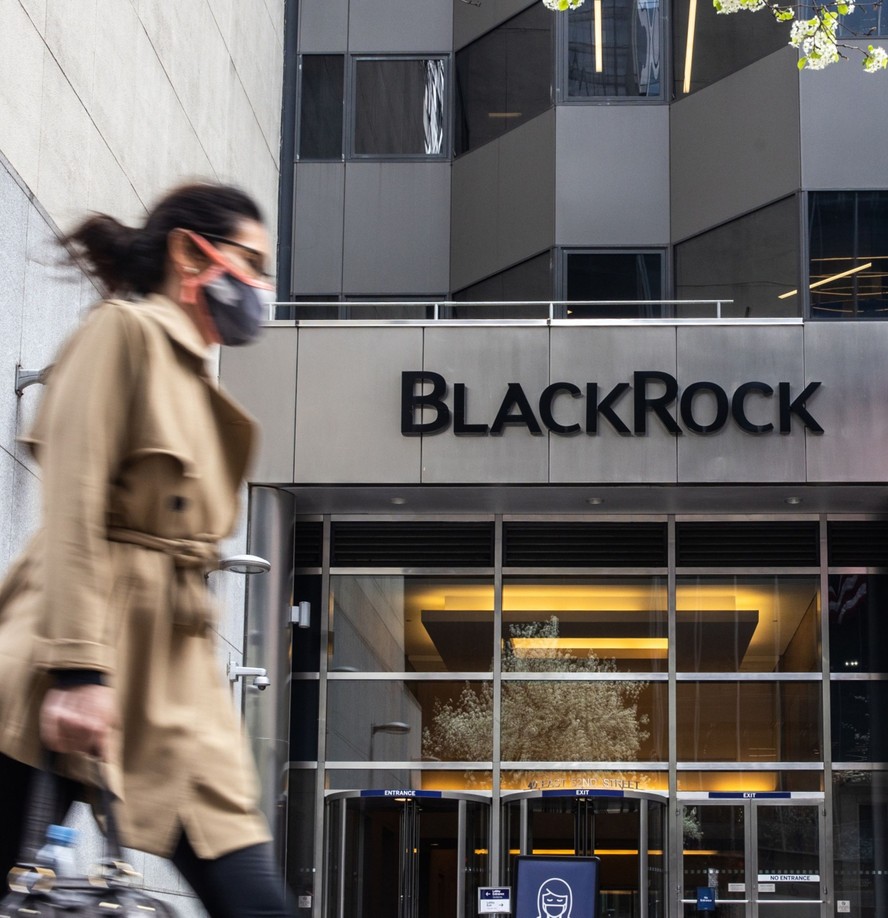 BlackRock atualiza pedido de ETF à vista de bitcoin para Nasdaq e SEC |  Criptomoedas | Valor Econômico