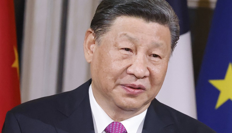 Xi Jinping não esperou conversa com Trump pelo telefone para aprovar medidas de retaliação — Foto: Ludovic Marin/Associated Press