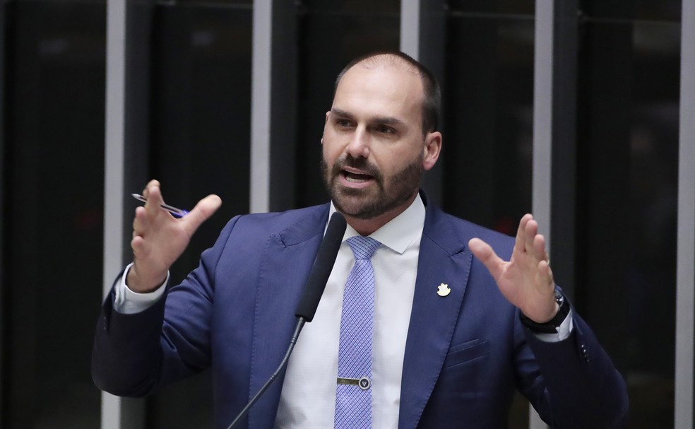 Eduardo Bolsonaro em sessão no plenário da Câmara dos Deputados.