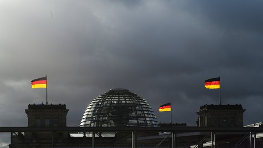 Extrema-direita da Alemanha ganha espaço com agenda anti-imigração 