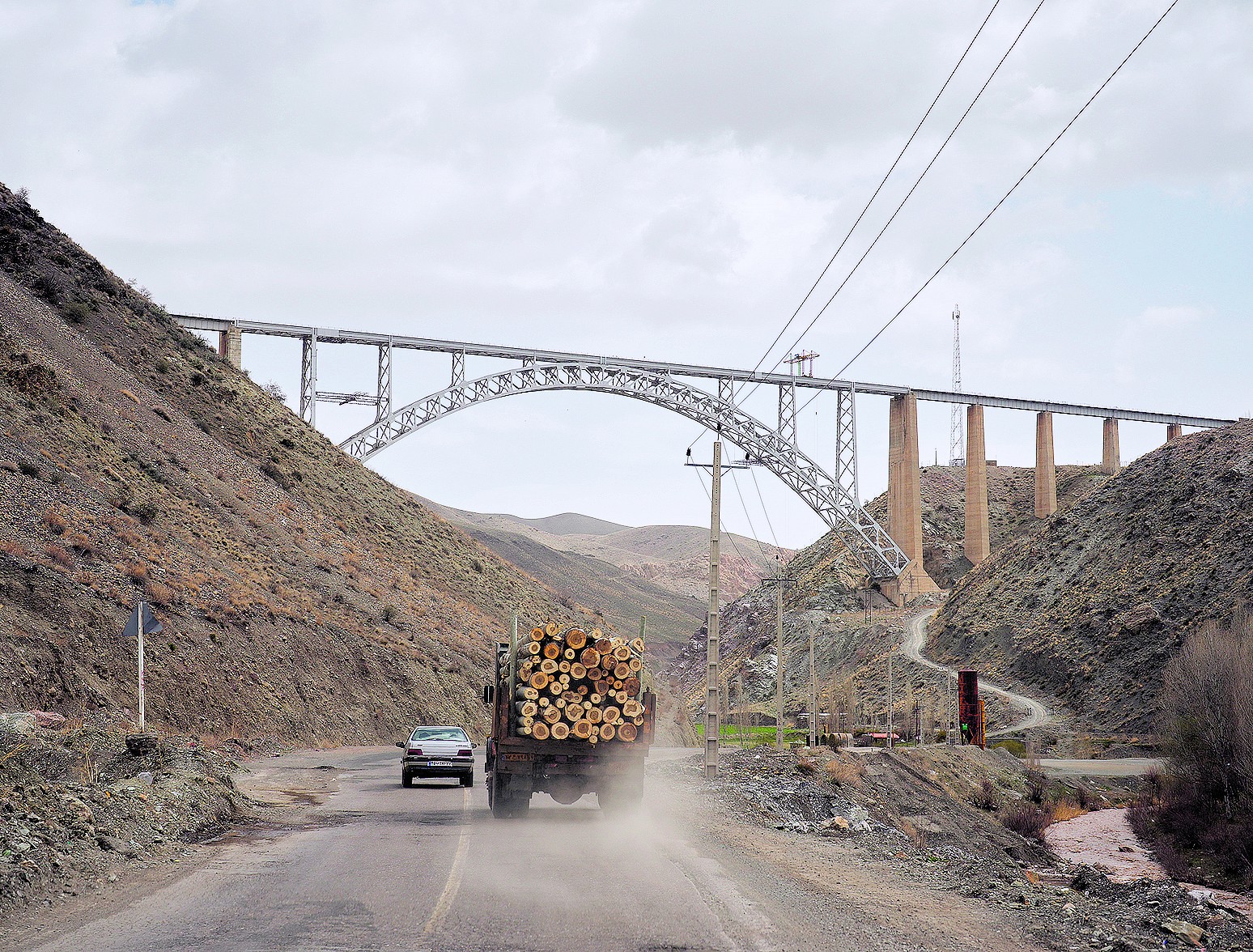 Com a guerra, EUA e Israel lutam para quebrar a economia do Irã