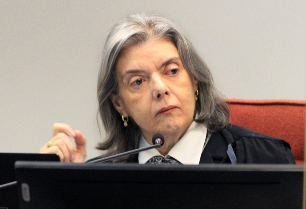 Cármen Lúcia toma posse como ministra titular do TSE e atuará como ...