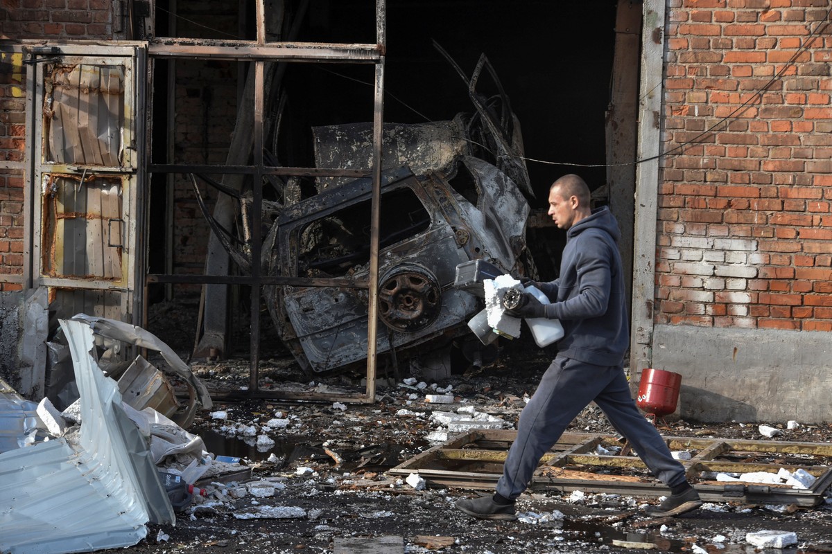 Rússia ataca edifício que abriga emissora pública e rádio da Ucrânia