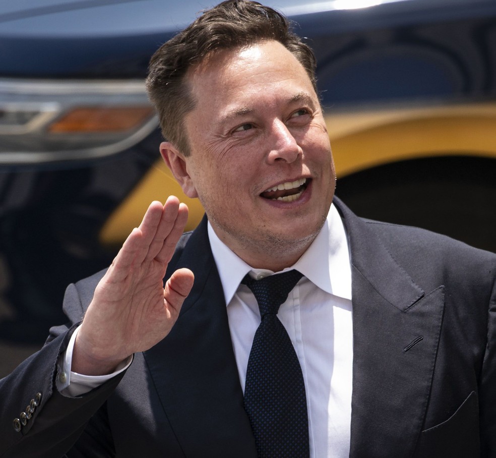 Elon Musk volta colocar em xeque o acordo de US$ 44 bi com o