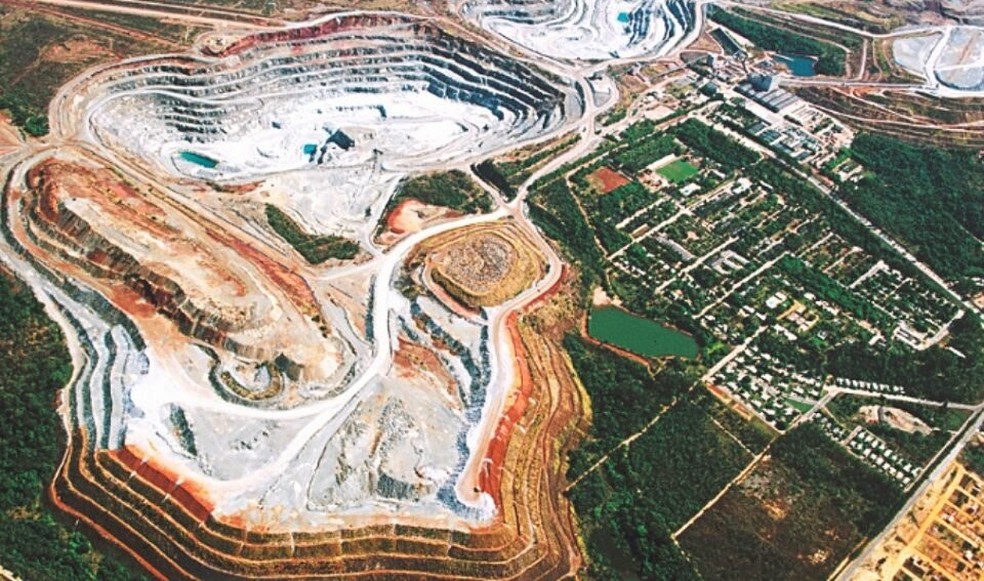 Extração de amianto da mineradora Sama em Minaçu (GO)  — Foto: Reprodução/Sama