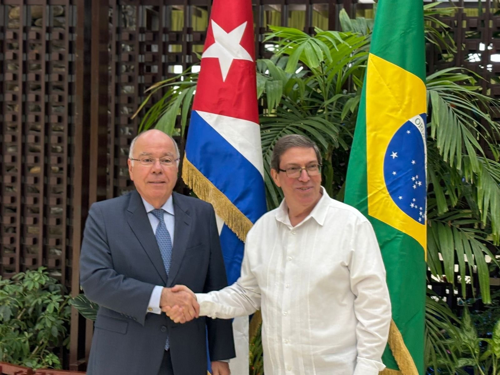 Governo brasileiro convida presidente de Cuba para Cúpula Brasil-Caribe