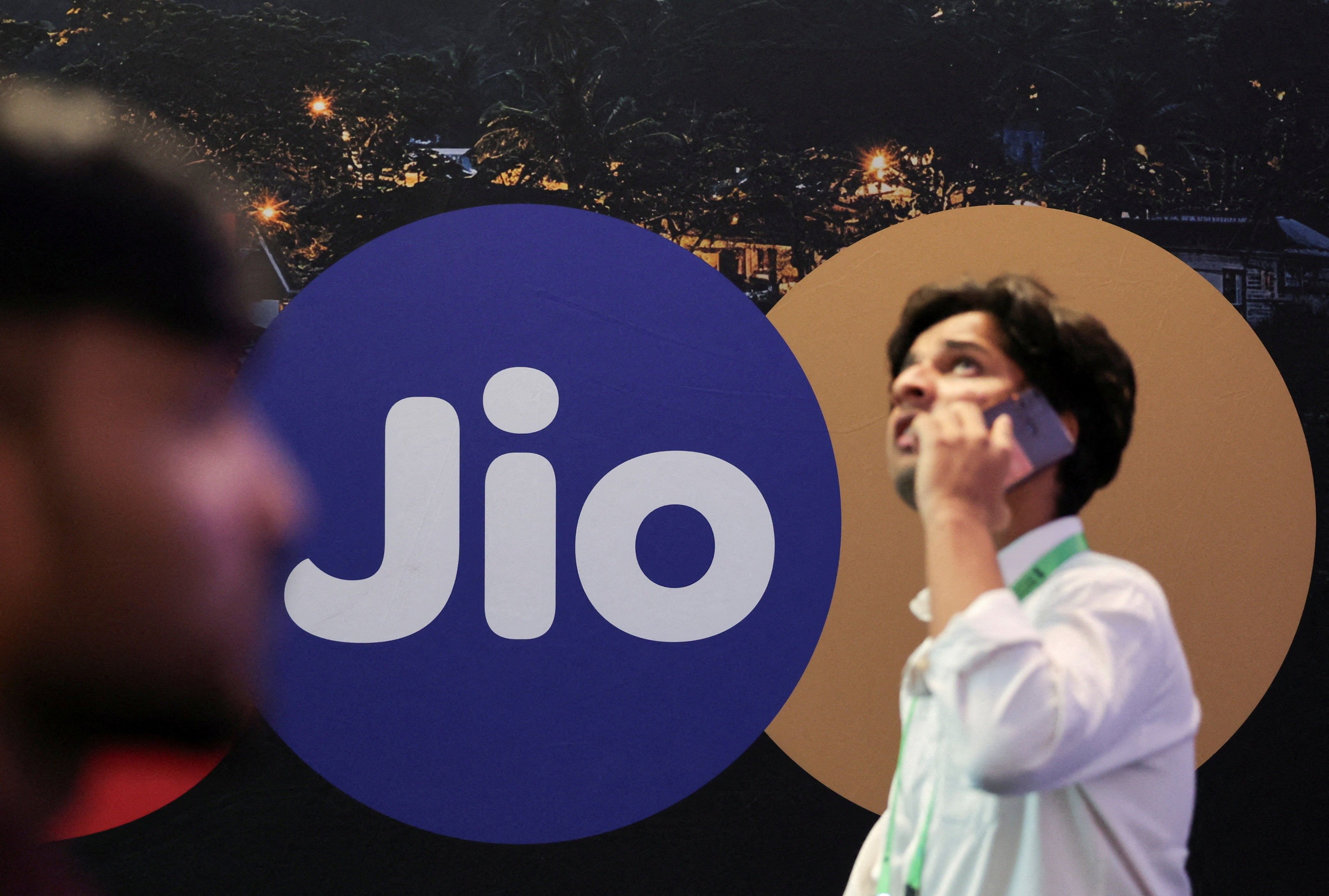 Proprietária da maior operadora de telefonia móvel da Índia se prepara para IPO de até US$ 4 bilhões