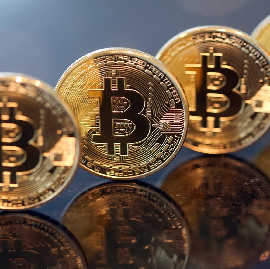 Empresa de bitcoin é investigada por possível pirâmide financeira em Cabo  Frio, diz TV | Finanças | Valor Econômico