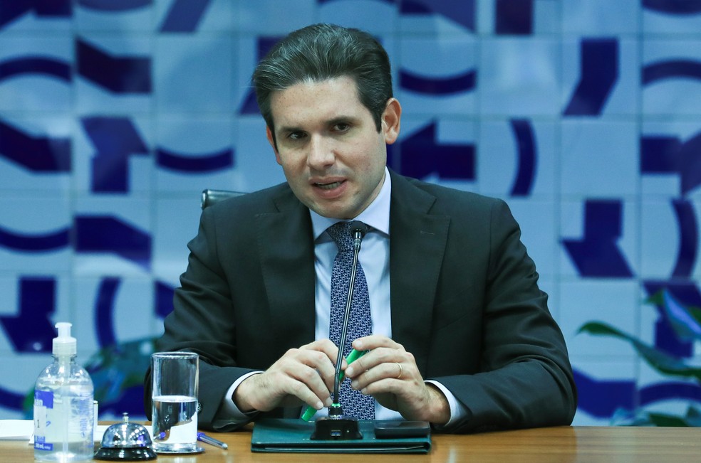 Hugo Motta, presidente da Câmara dos Deputados, discute novas atribuições da Polícia Legislativa.