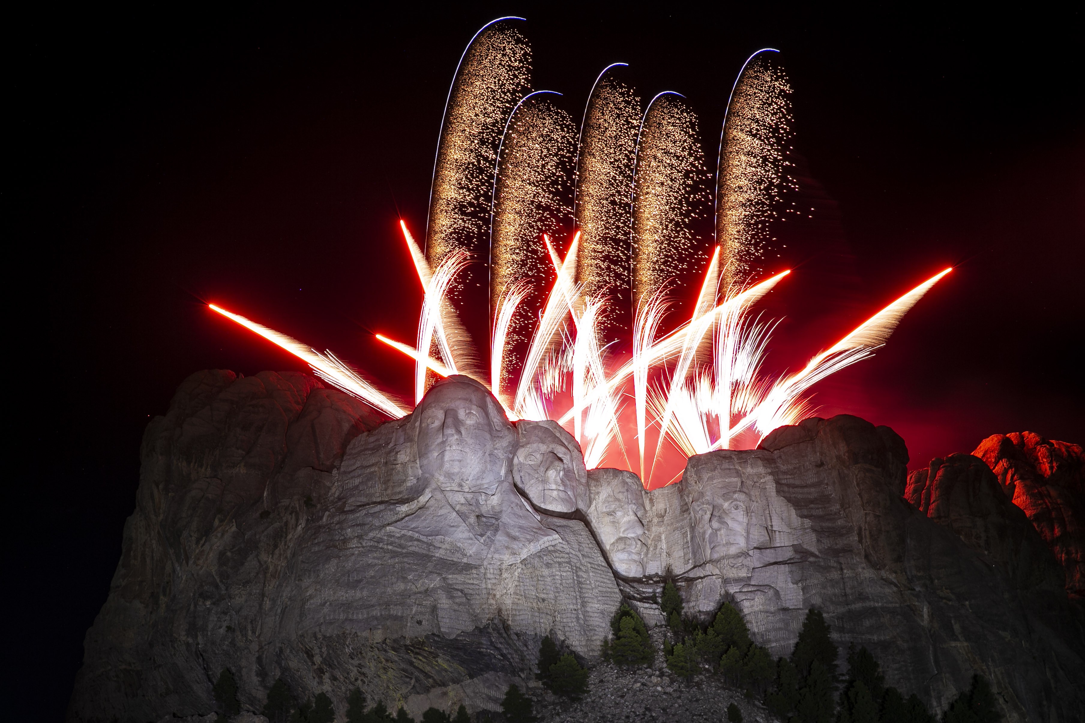 Trump visitará Monte Rushmore para marcar celebrações dos 250 anos dos EUA