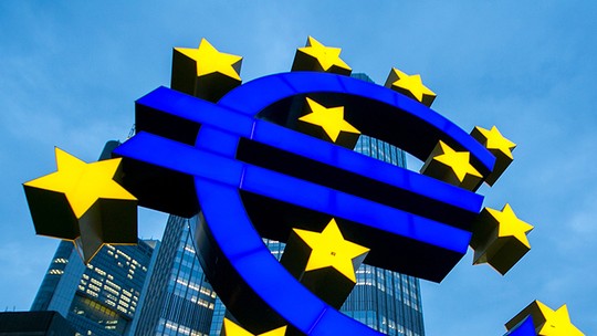 Zona do euro entra em leve recessão técnica com recuo de 0,1% do PIB no 1º trimestre