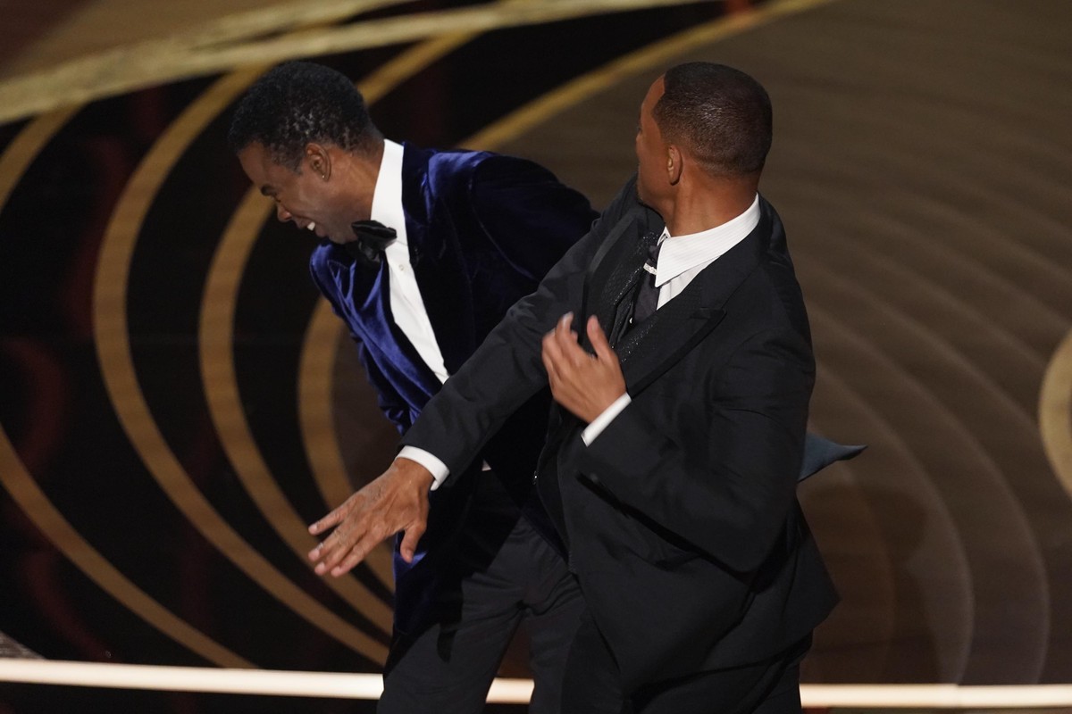 O que aconteceu com Will Smith, quase um ano depois do tapa em Chris ...