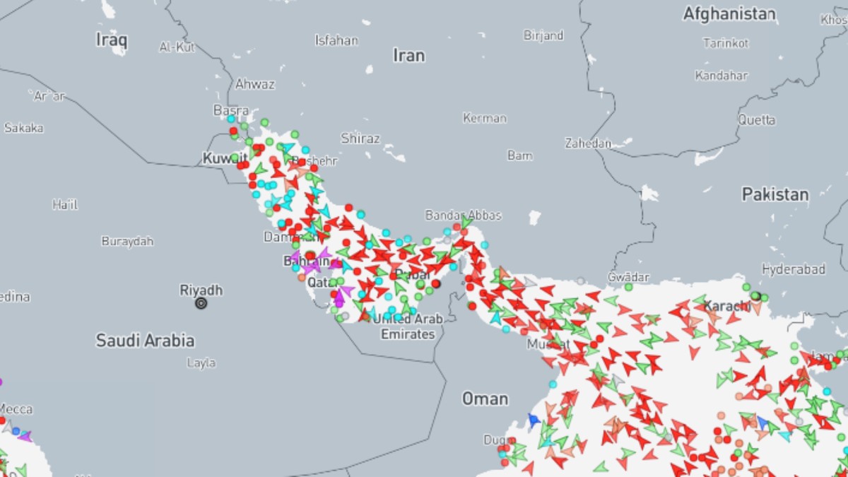 Estreito de Ormuz é importante via de transporte global de petróleo; conheça