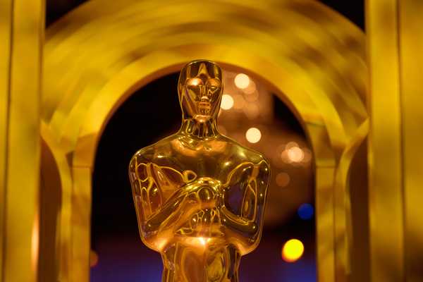 'Ainda estou aqui' faz história e ganha primeiro Oscar para o Brasil ...