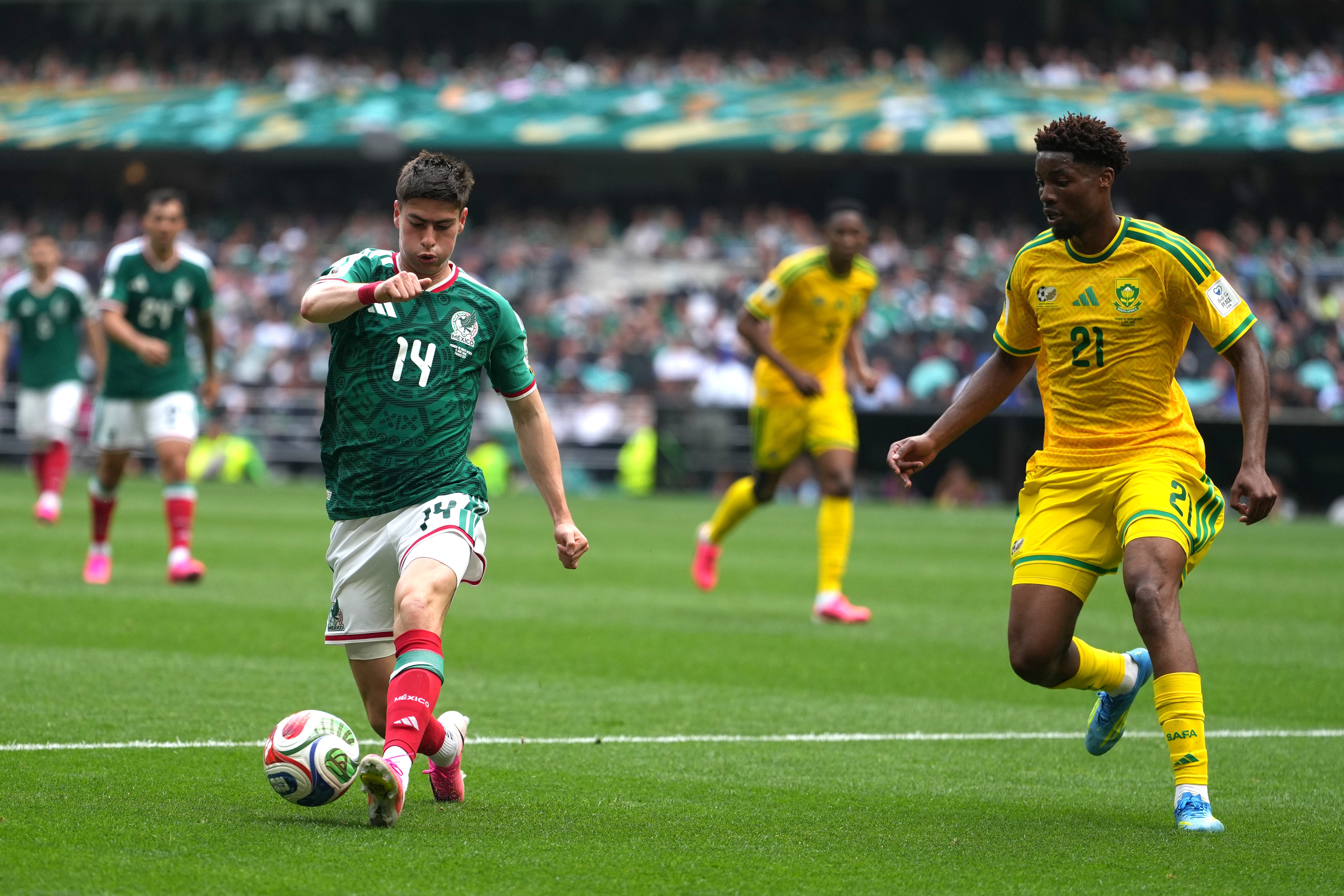 Copa do Mundo: México bate África do Sul e encerra tabu com 