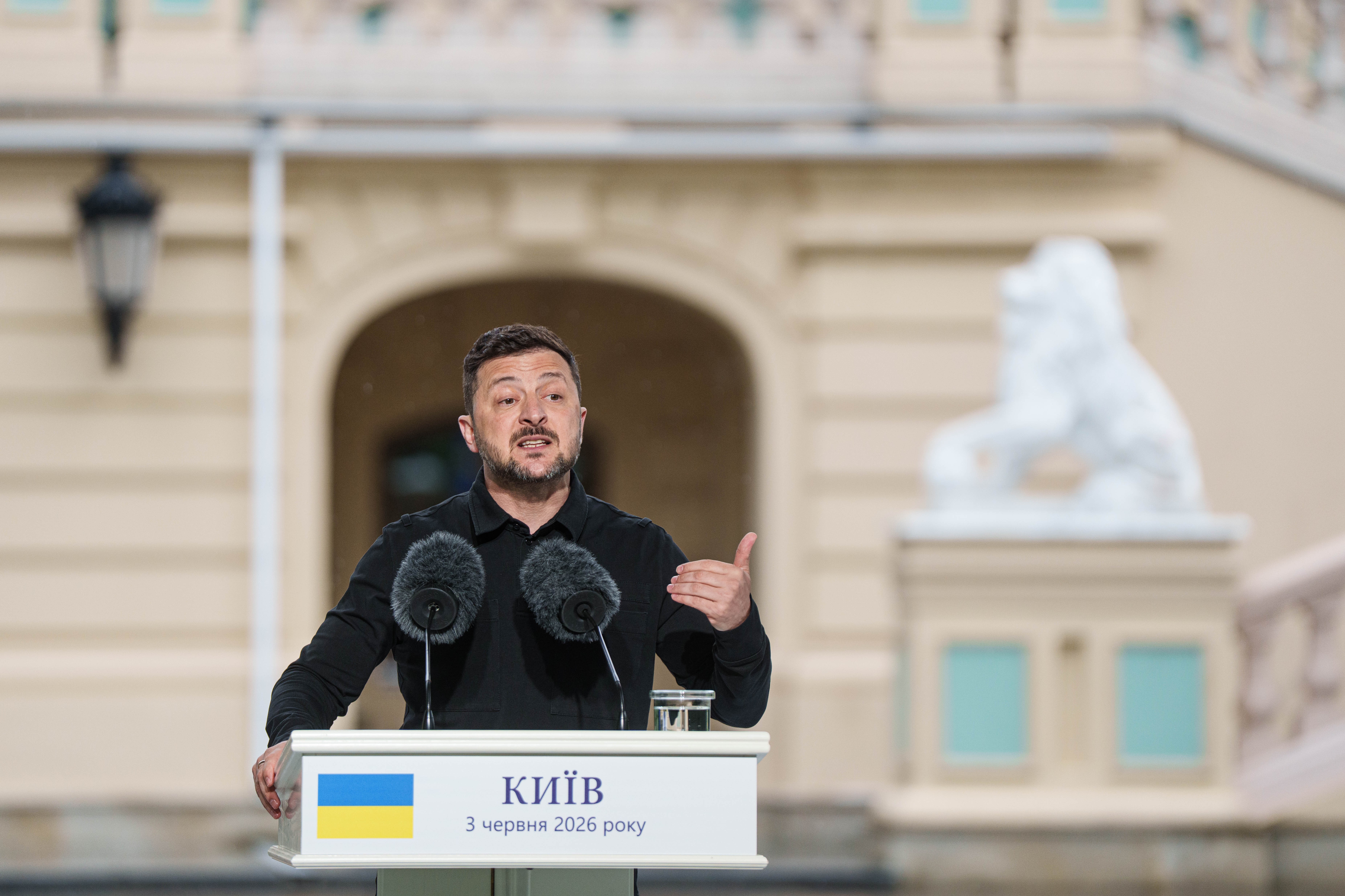 Zelensky diz que ataques contra Rússia permitem à Ucrânia negociar em pé de igualdade