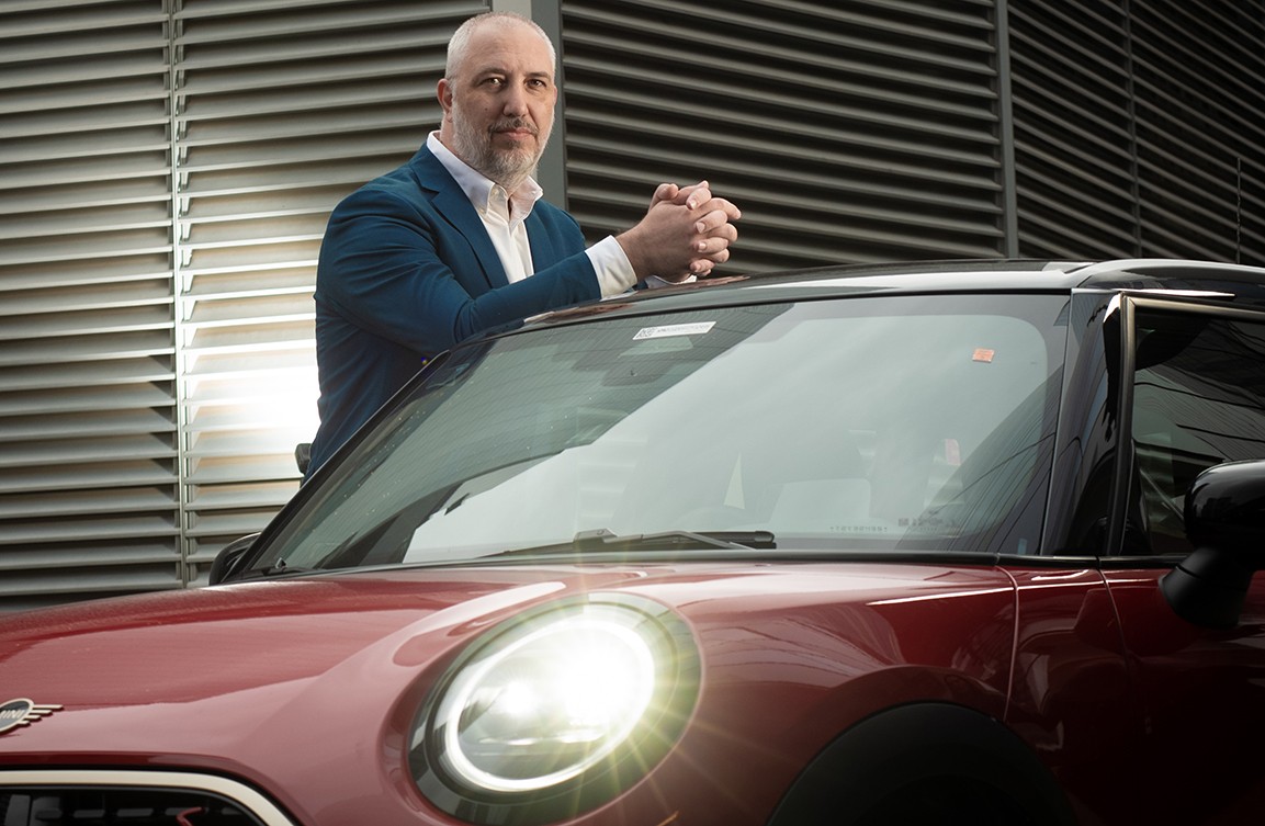 Venda de elétricos avança e põe indústria local à prova