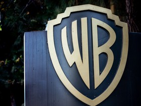 Oferta de US$ 108 bi da Paramount pela Warner supera obstáculo antitruste dos EUA