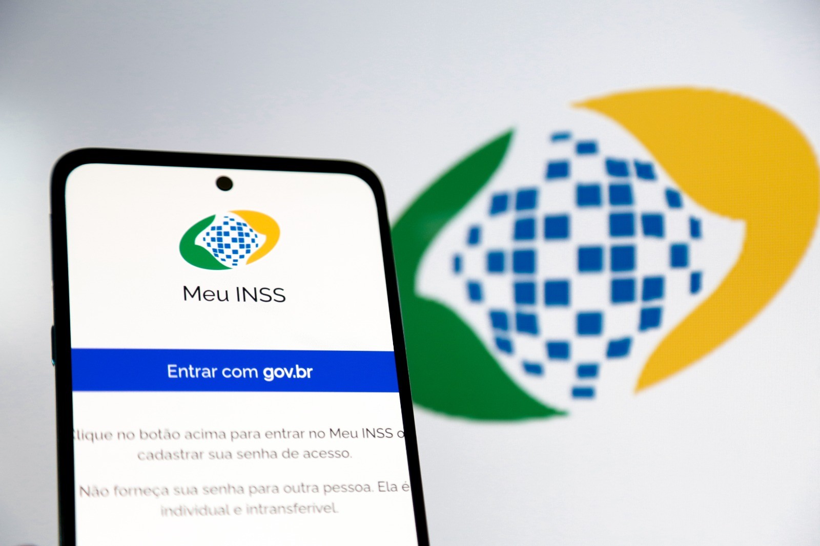 TRF-3 condena INSS a indenizar idoso por inscrição no Cadin