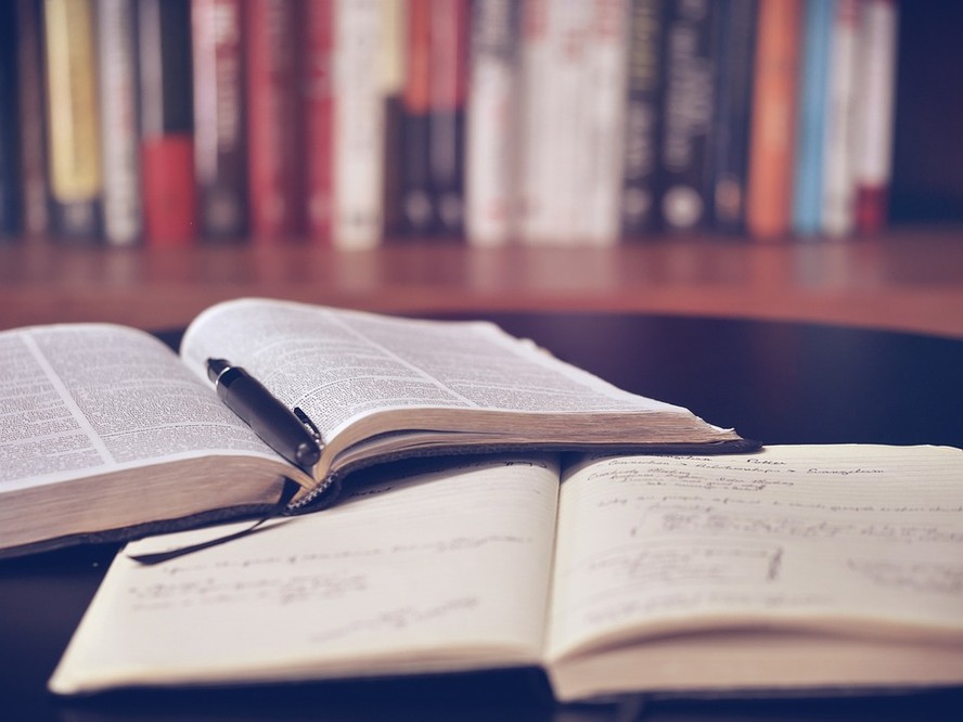 Qualificação além da graduação avança no país
