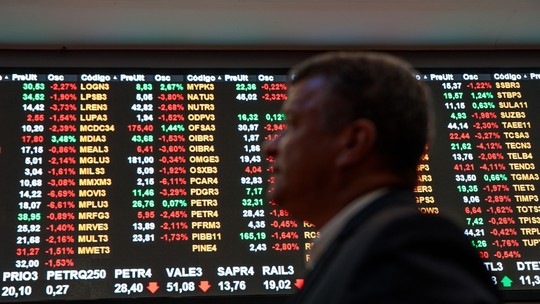 Estrangeiros sacam R$ 805,5 milhões na bolsa de valores em 22 de abril 