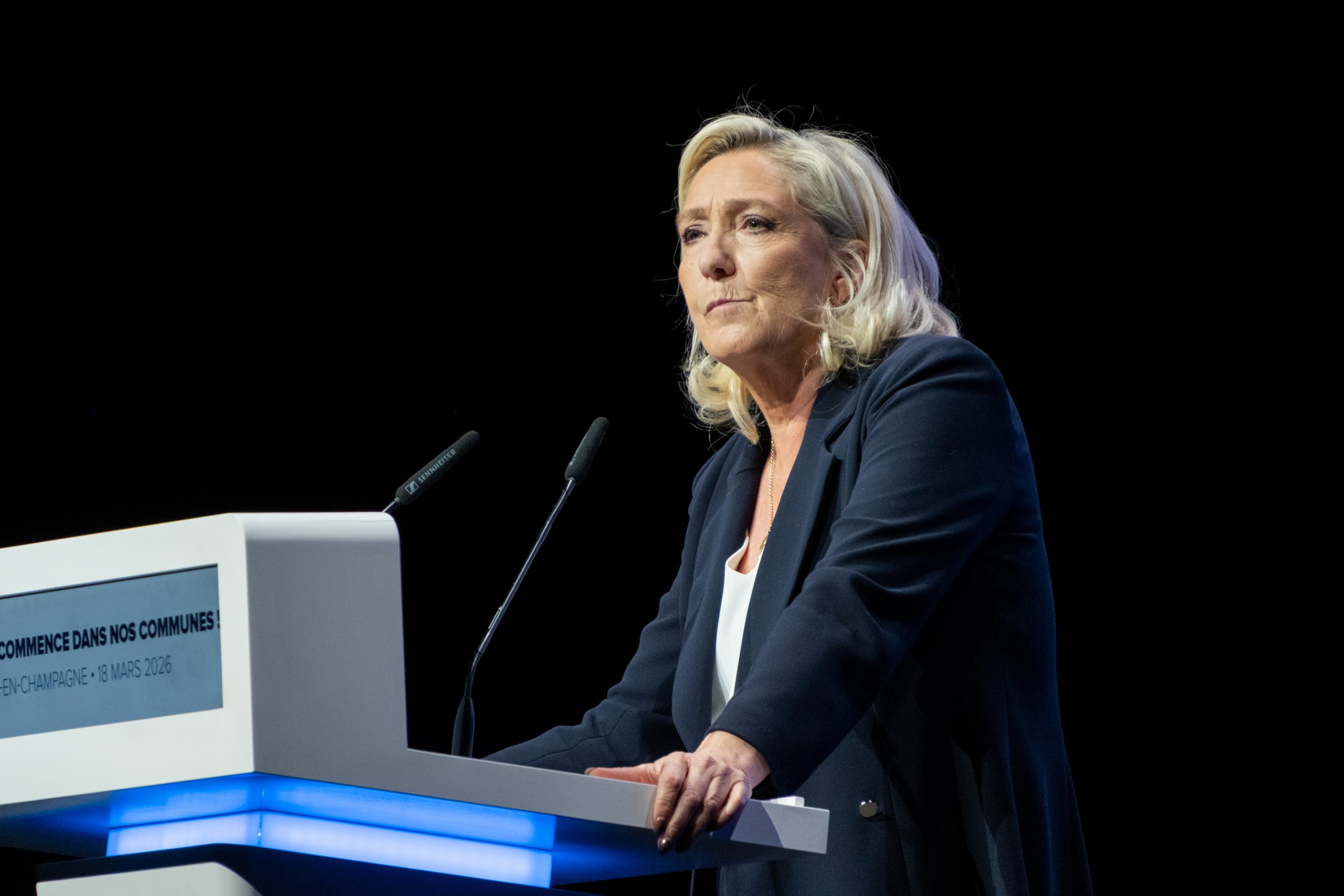 Le Pen diz que França deve deixar estrutura de comando da Otan
