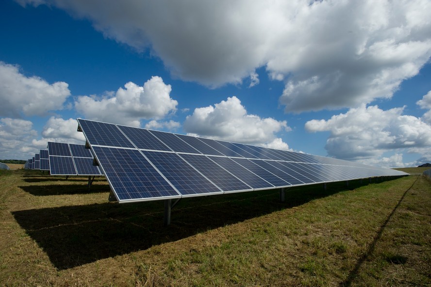 Parque solar e eólico promete ser a vanguarda da energia renovável