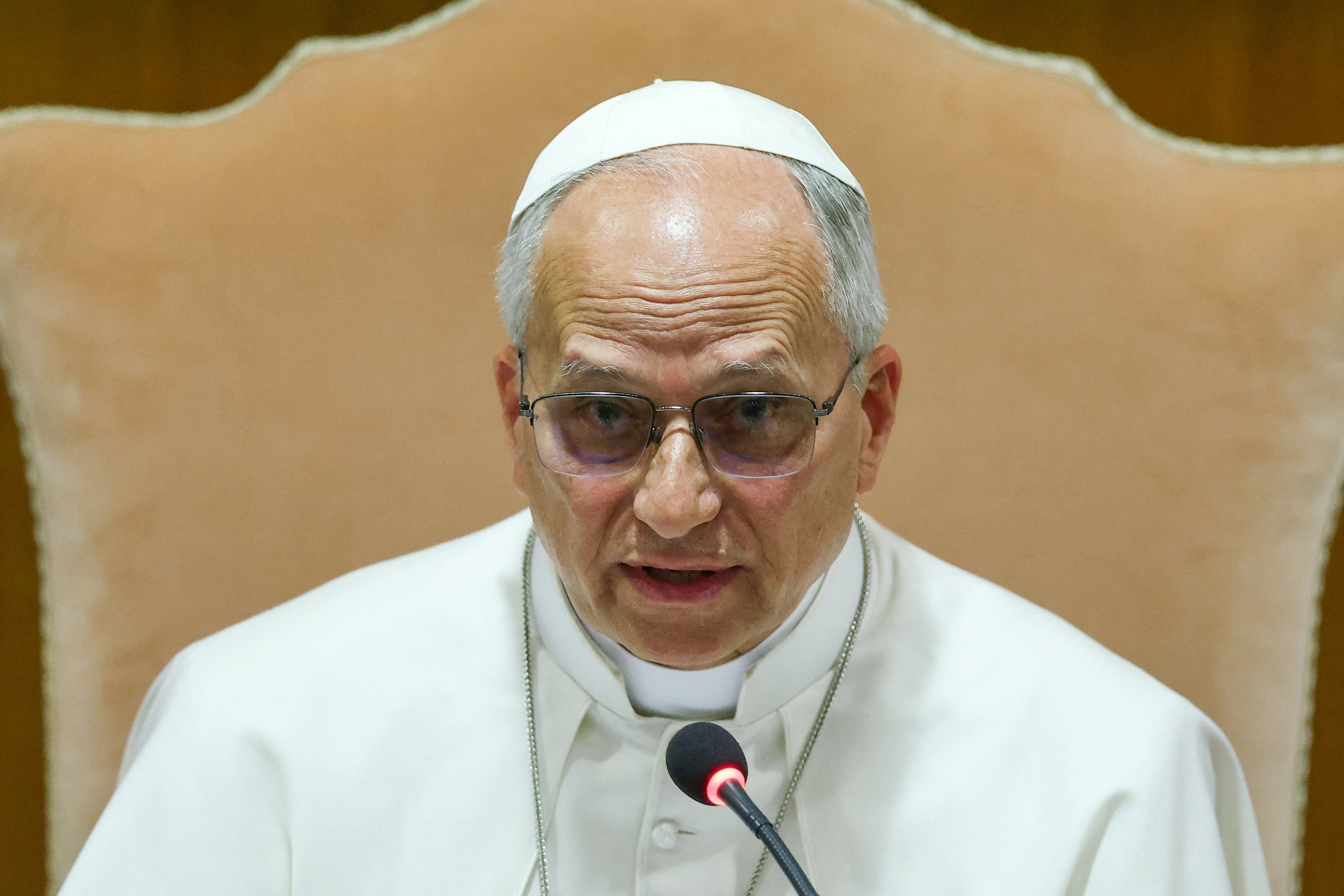 Papa Leão pede ao mundo que ‘desacelere’ a IA e se desculpa por papel da Igreja na escravidão