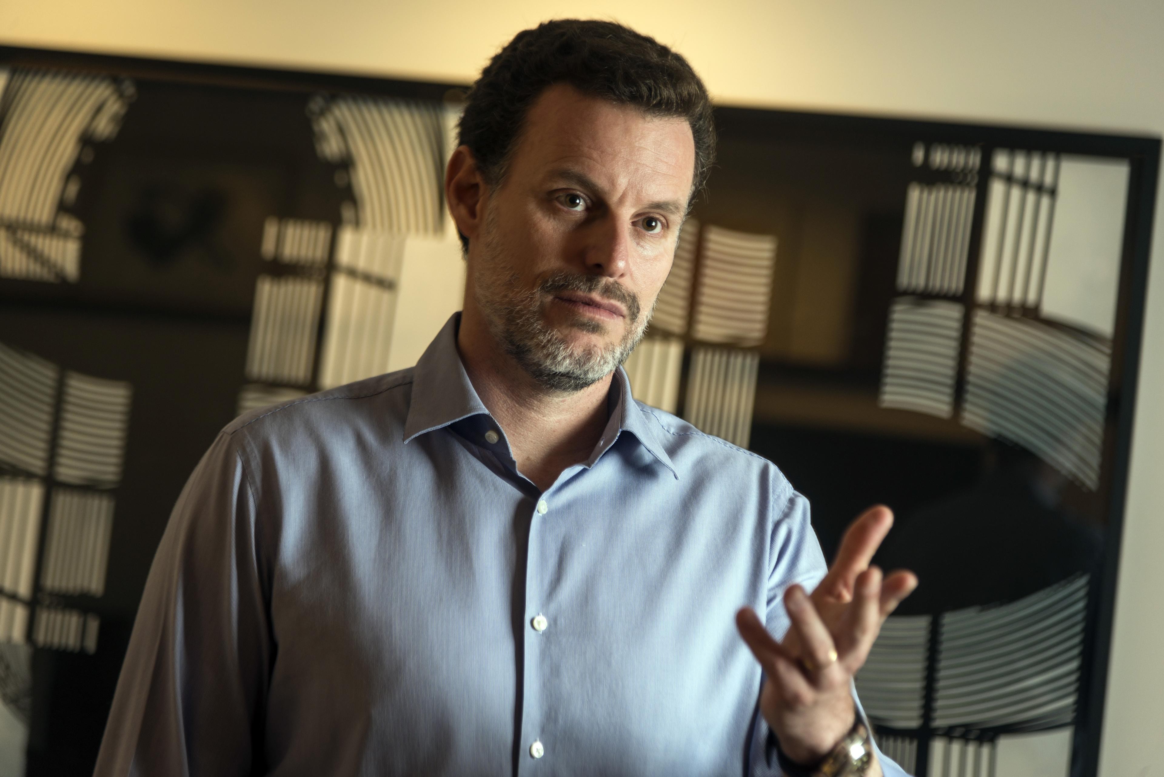 Desconfiança fiscal leva mercado a cobrar mais prêmio nos juros longos