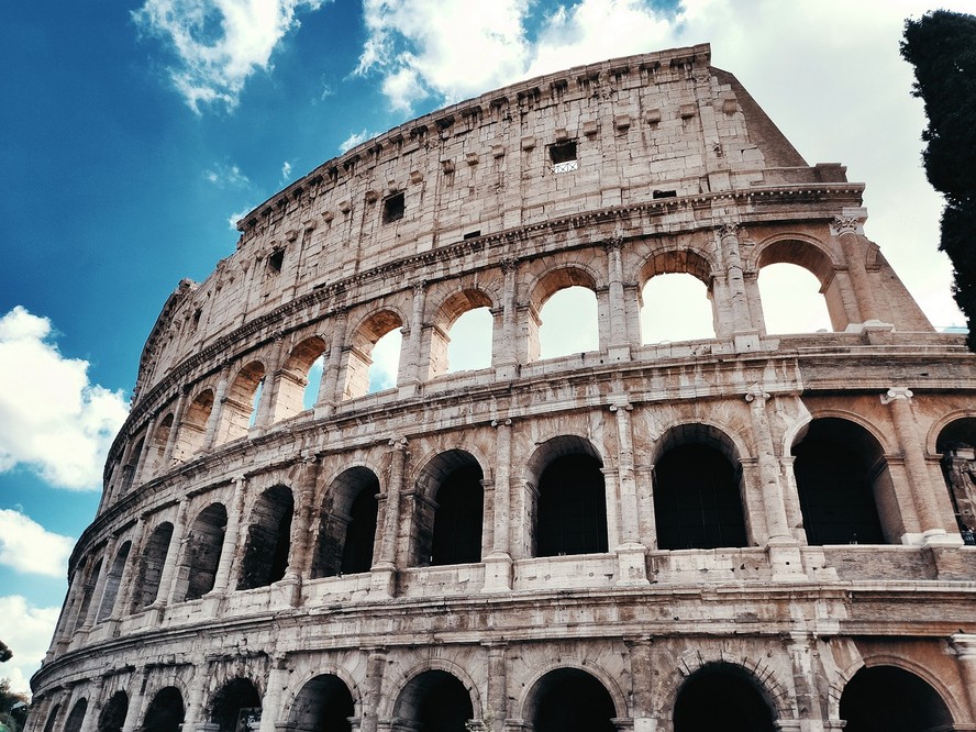 Coliseu, em Roma, um dos pontos turísticos mais visitados da Itália