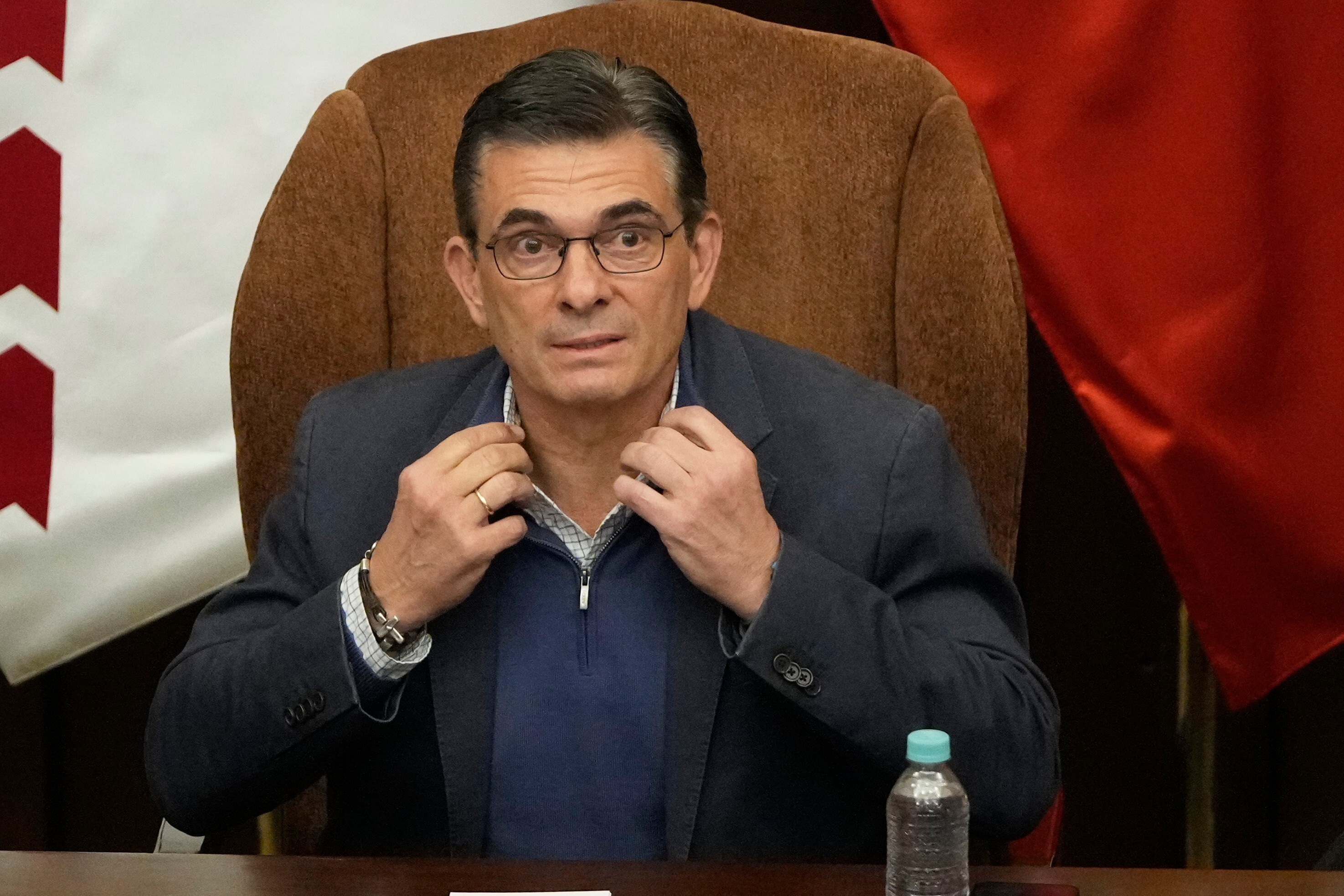 Presidente da Bolívia declara estado de emergência e abre caminho para mobilização militar