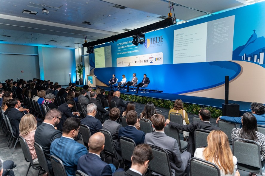 Endividamento das empresas pauta congresso do IBDE no Rio | Dino ...