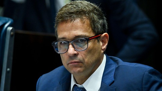 Sob provocações de deputados, Campos Neto diz ser a favor de taxação dos super-ricos