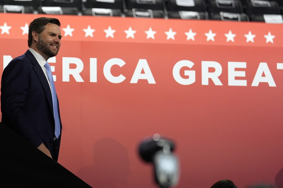 JD Vance, candidato a vice-presidente pelo Partido Republicano e companheiro de chapa de Donald Trump — Foto: Carolyn Kaster/AP