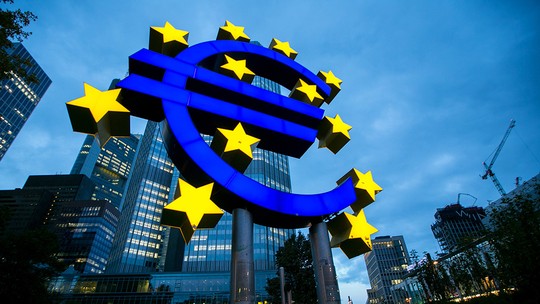 Vários membros do BCE defenderam alta de juros de 0,50 ponto em maio, diz ata