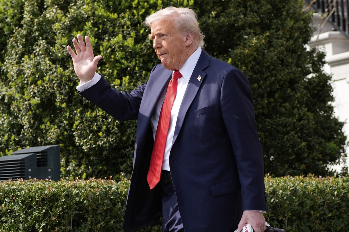 Trump culpa Biden por recuo do PIB dos EUA e pede “paciência” aos americanos