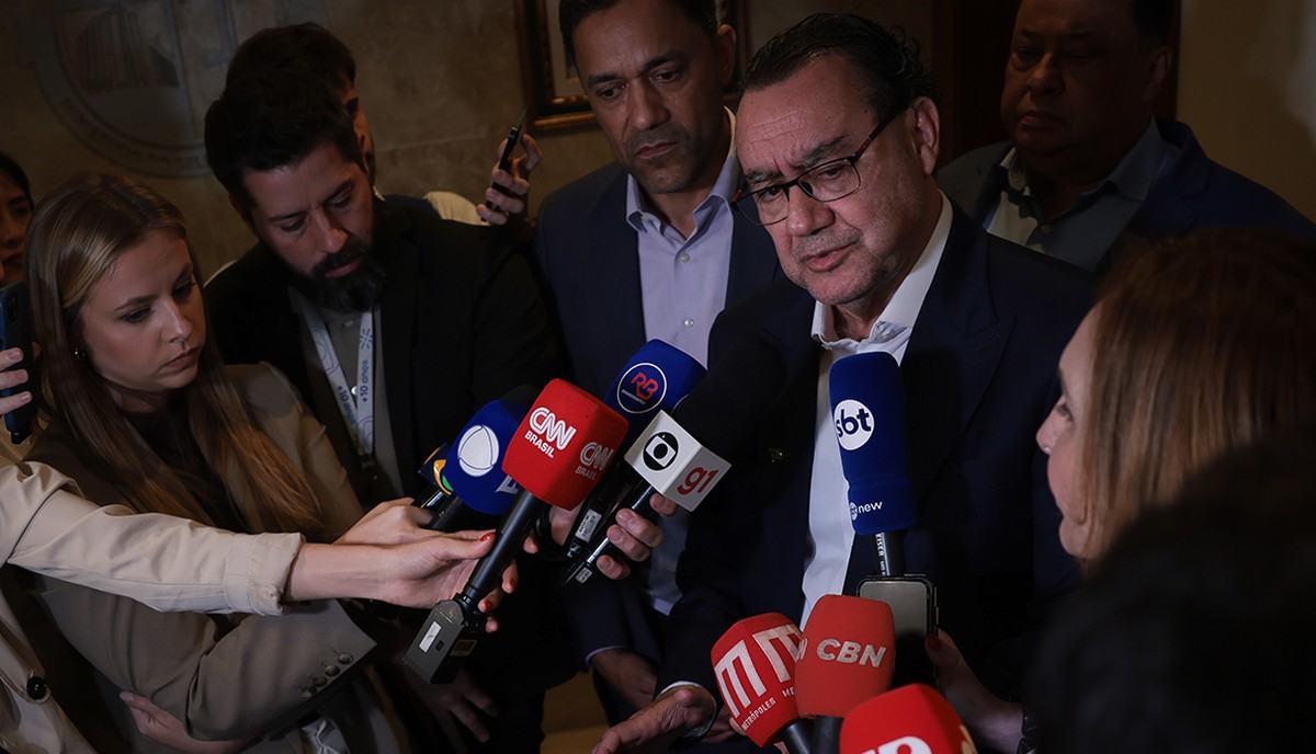 Cury cogita apoiar Flávio em segundo turno se ele 'provar que não é corrupto'