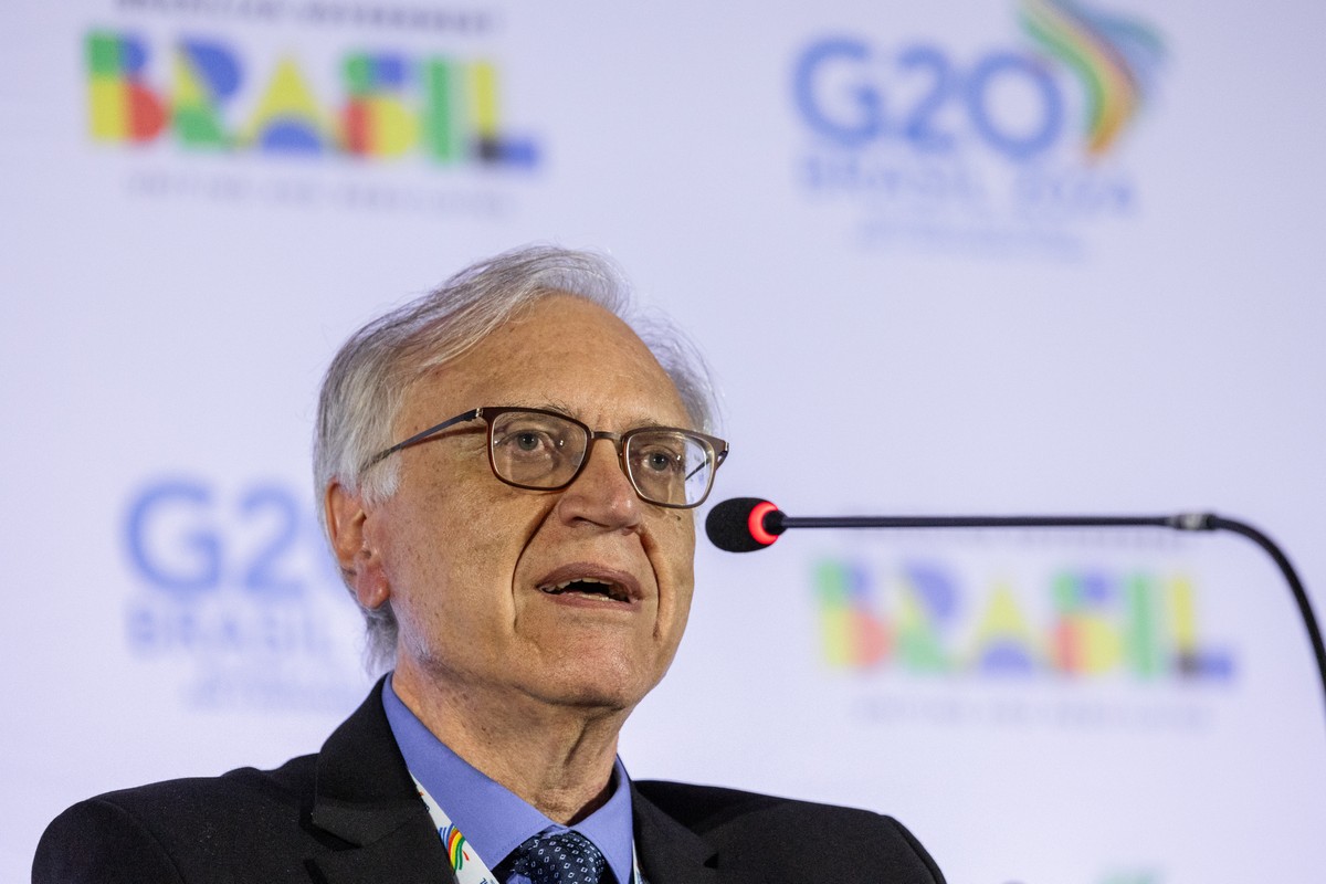 Quem fala mal do Pix tem interesses que não são os da população brasileira, diz diretor do BC