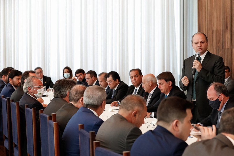 Reunião com Bolsonaro, ministros e líderes do governo sobre o Renda Cidadã e a reforma tributária — Foto: Alan Santos/PR