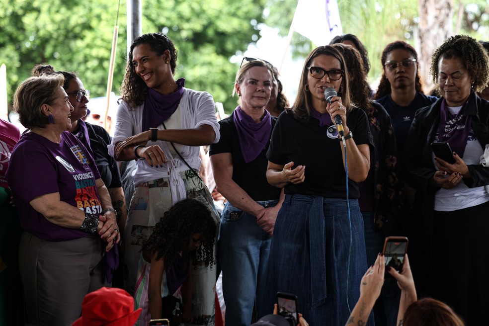 Janja em ato do Levante Mulheres Vivas, denunciando feminicídio e todas as formas de violência contra as mulheres — Foto: Marcelo Camargo/Agência Brasil