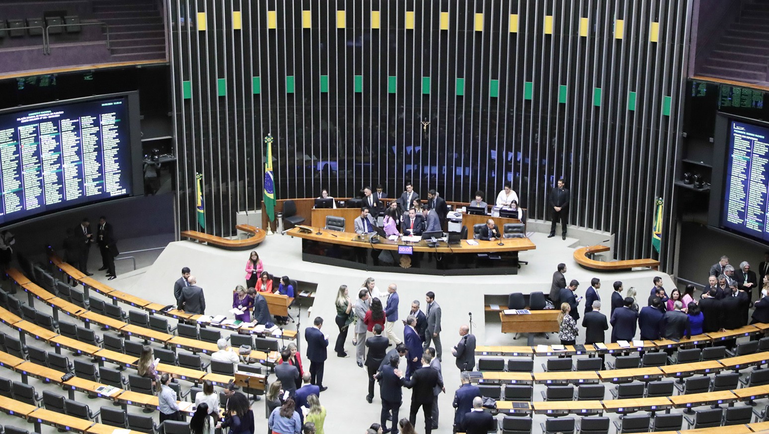 Deputado Marcel van Hattem (Novo-RS) questiona imparcialidade de Hugo Motta