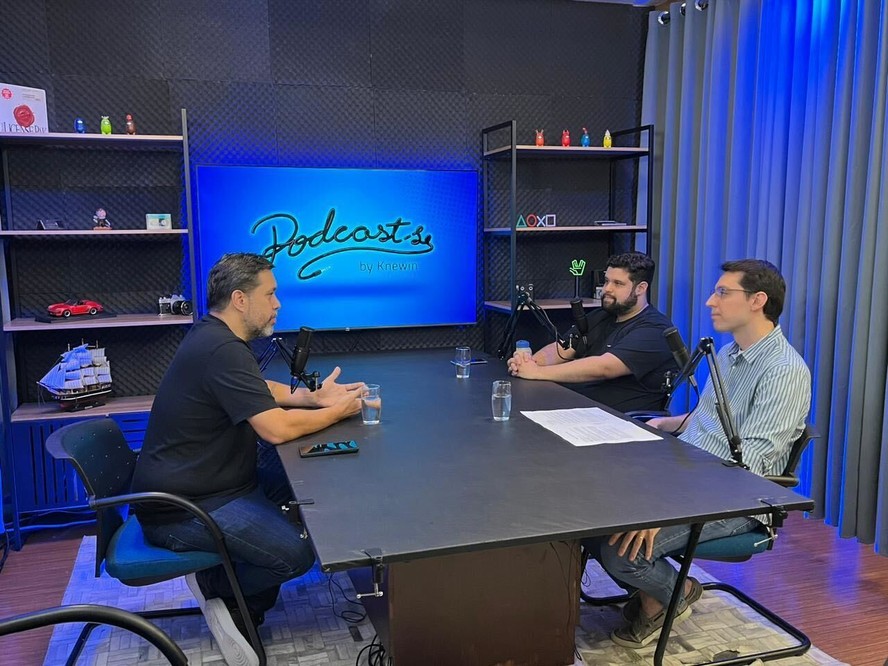 Novo episódio do Podcast-se conta com Eduardo Vieira | Dino | Valor ...