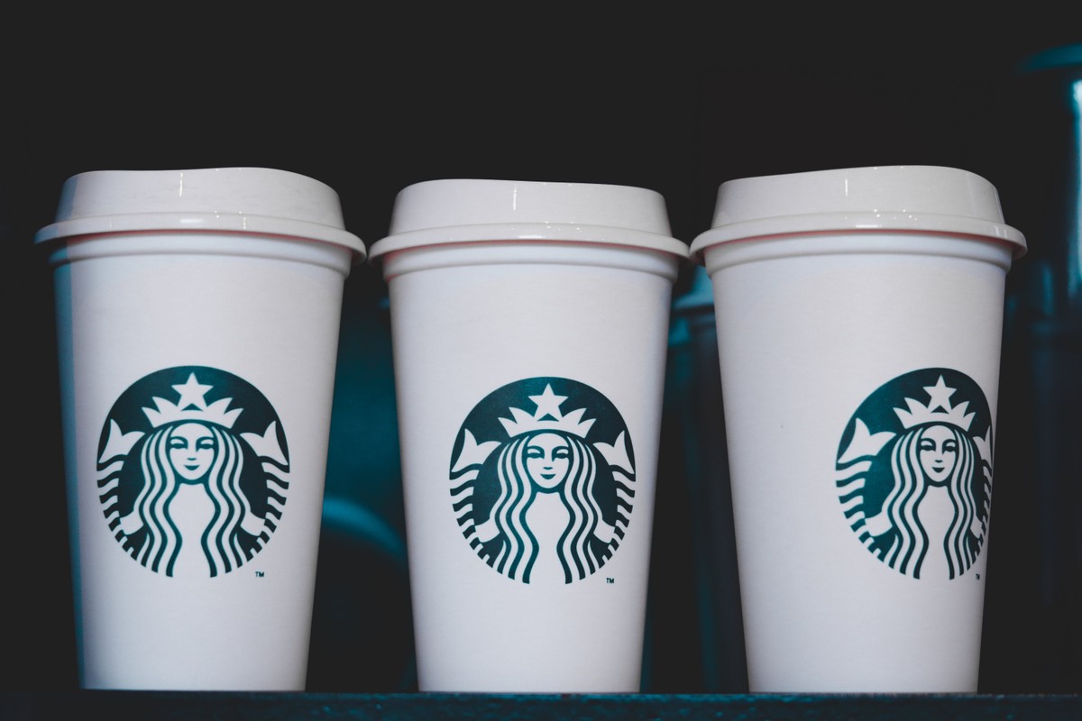 Starbucks vai fechar e sair do brasil? Entenda a recuperação judicial