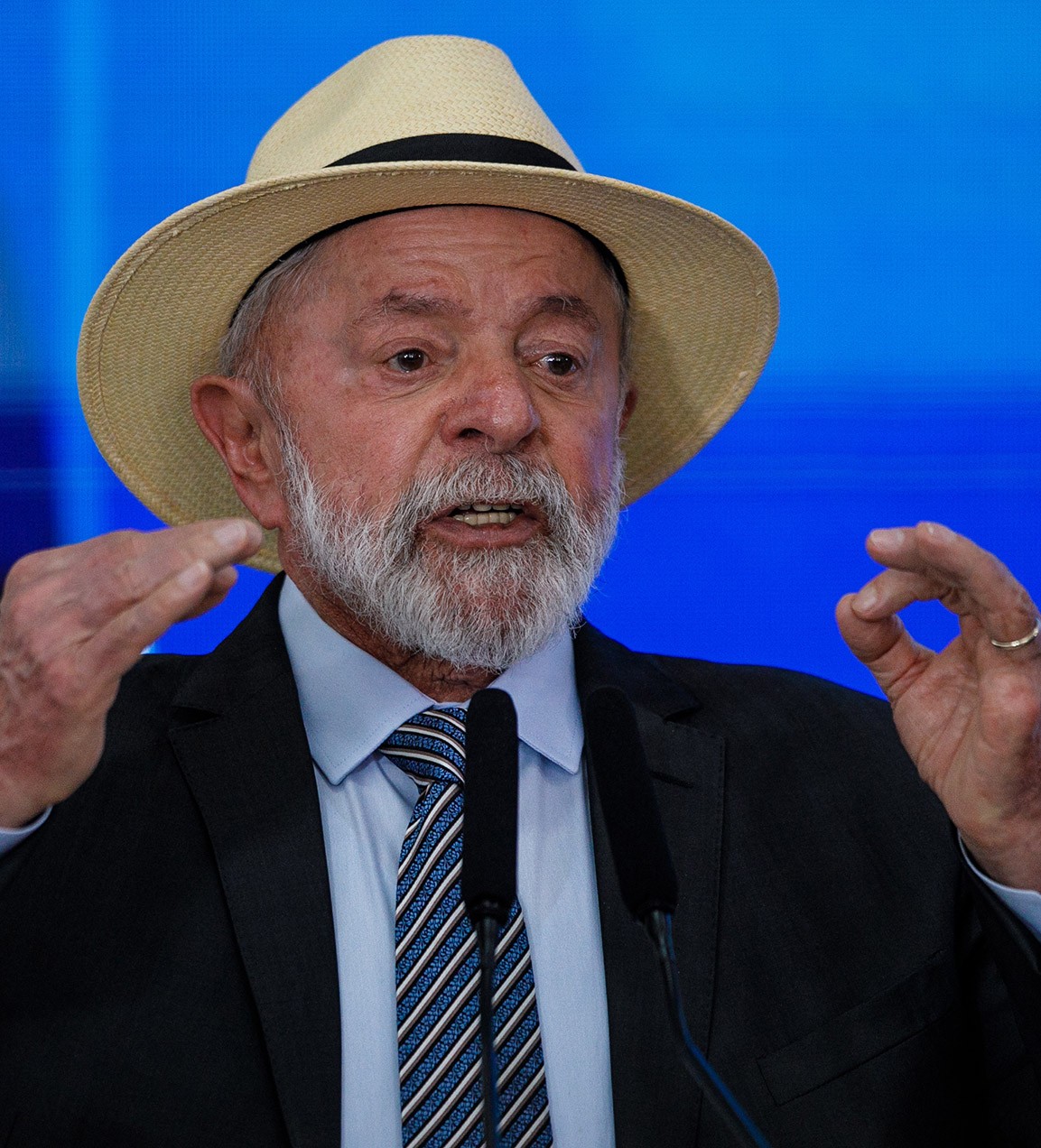 Lula se reúne com Febraban e bancos para discutir mudanças no crédito consignado