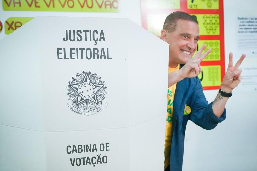 Onyx Lorenzoni votando no RS — Foto: FOTO: Jefferson Bernardes/ Agência Preview/ Divulgação